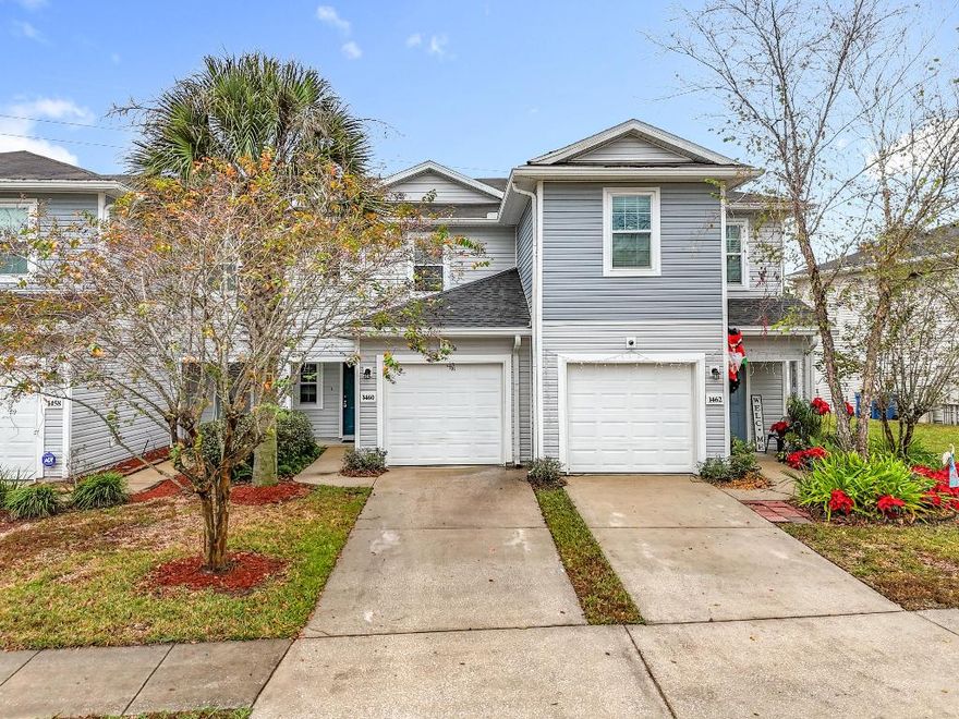 NO BANK NEEDED | SELLER FINANCING | OWNER FINANCING | FOR SALE BY OWNER | FINANCIAMIENTO DISPONIBLE | Move in with as little as 8% down and $1,832.49 monthly (taxes & insurance included). Move-In Ready Townhome in Biscayne Bay — Light & Bright! This beautifully maintained, move-in-ready townhome is located in the desirable Biscayne Bay community of Jacksonville. Built in 2005, it offers approximately 1,220 sq ft of living space with a smart, flexible layout designed for comfort and convenience. This Biscayne Bay townhome delivers value, comfort, and a desirable lifestyle, making it an excellent choice whether you are seeking a low-maintenance home, a starter property, or a smart investment. EasyDwell provides exclusive access to homes without traditional bank financing.