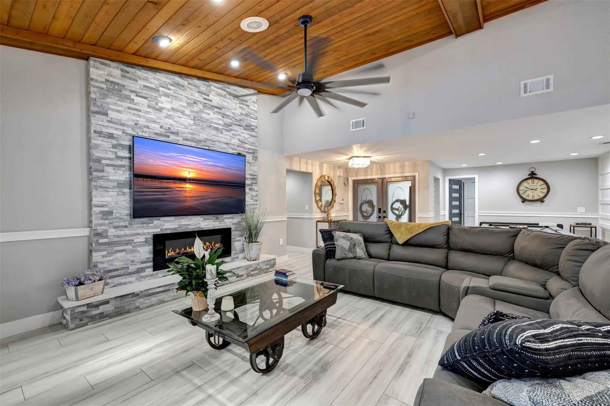 Woodmont Tr 64 95-40 B - Residential