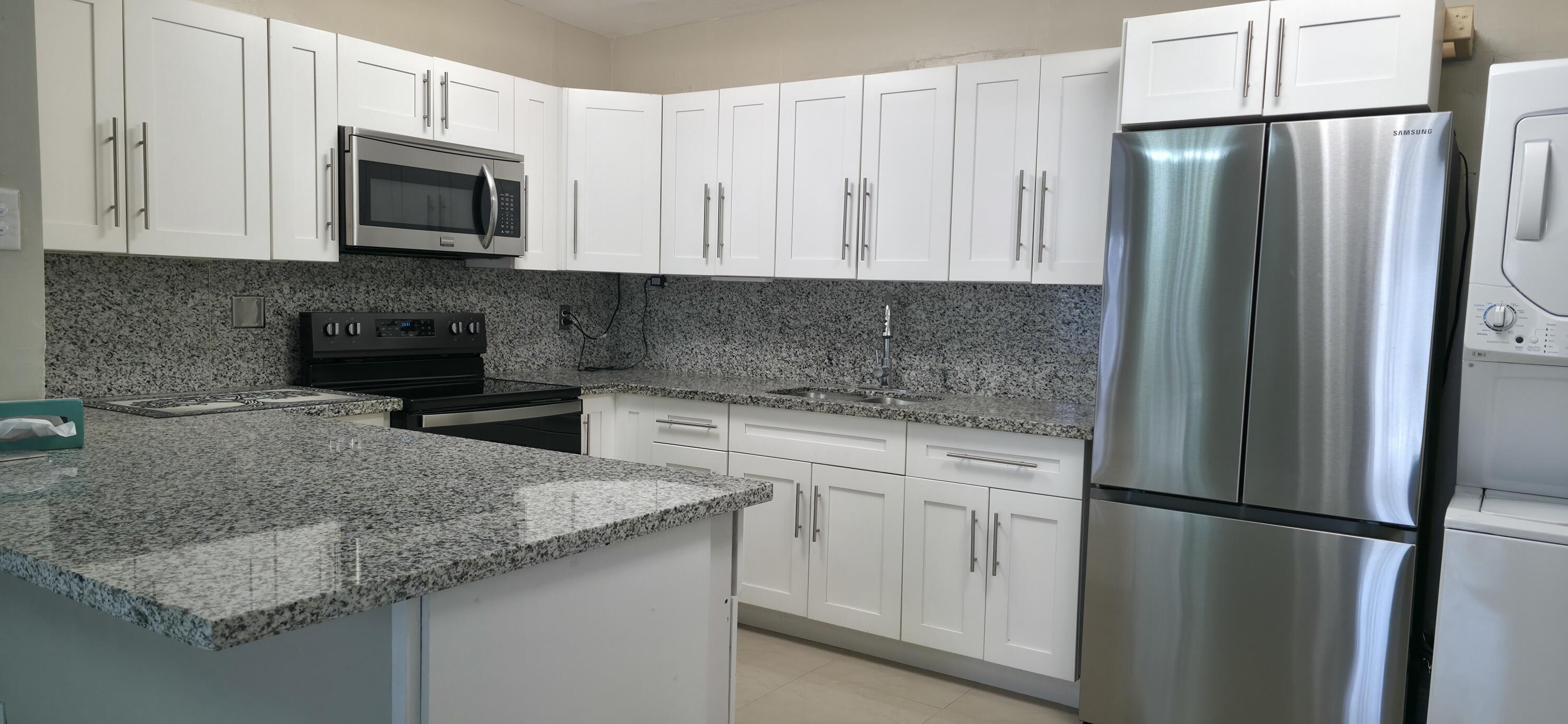 LAUDERDALE MANORS ADD REV PLAT - Residential Lease