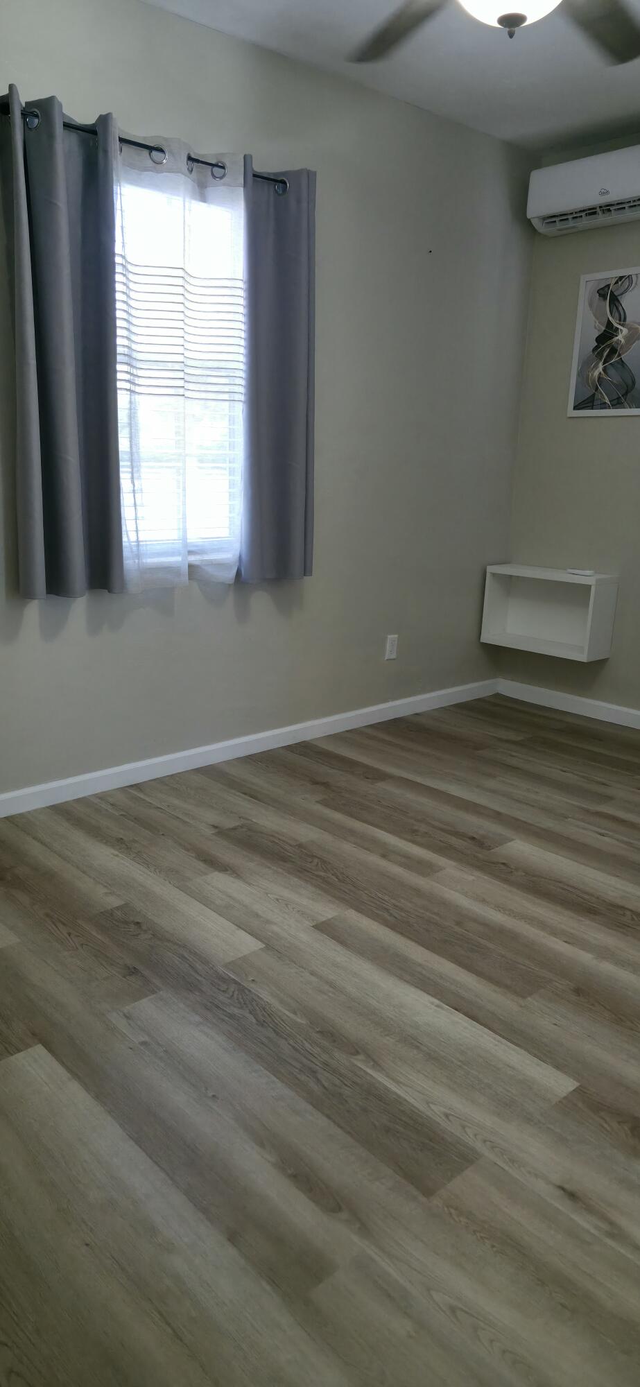 LAUDERDALE MANORS ADD REV PLAT - Residential Lease