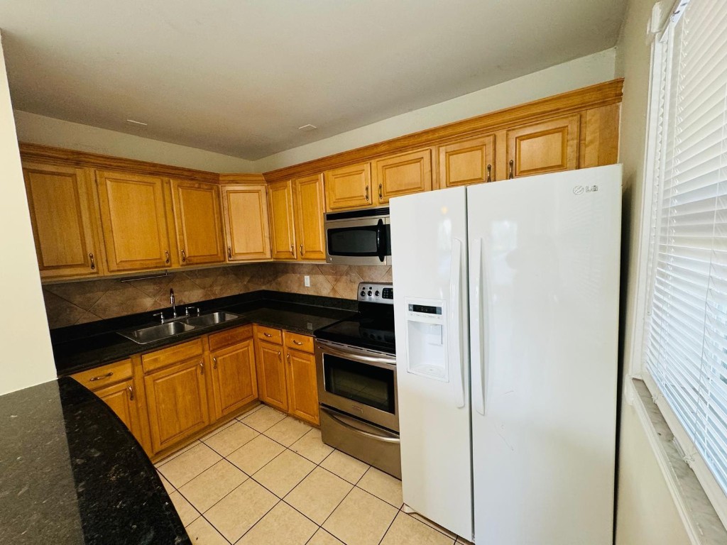 Goldcrest Condo - Residential Lease