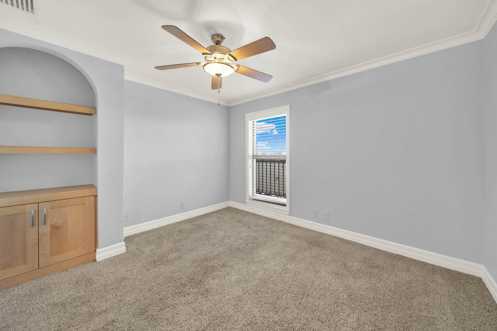 EDGEWATER VILLAS CONDO - Residential