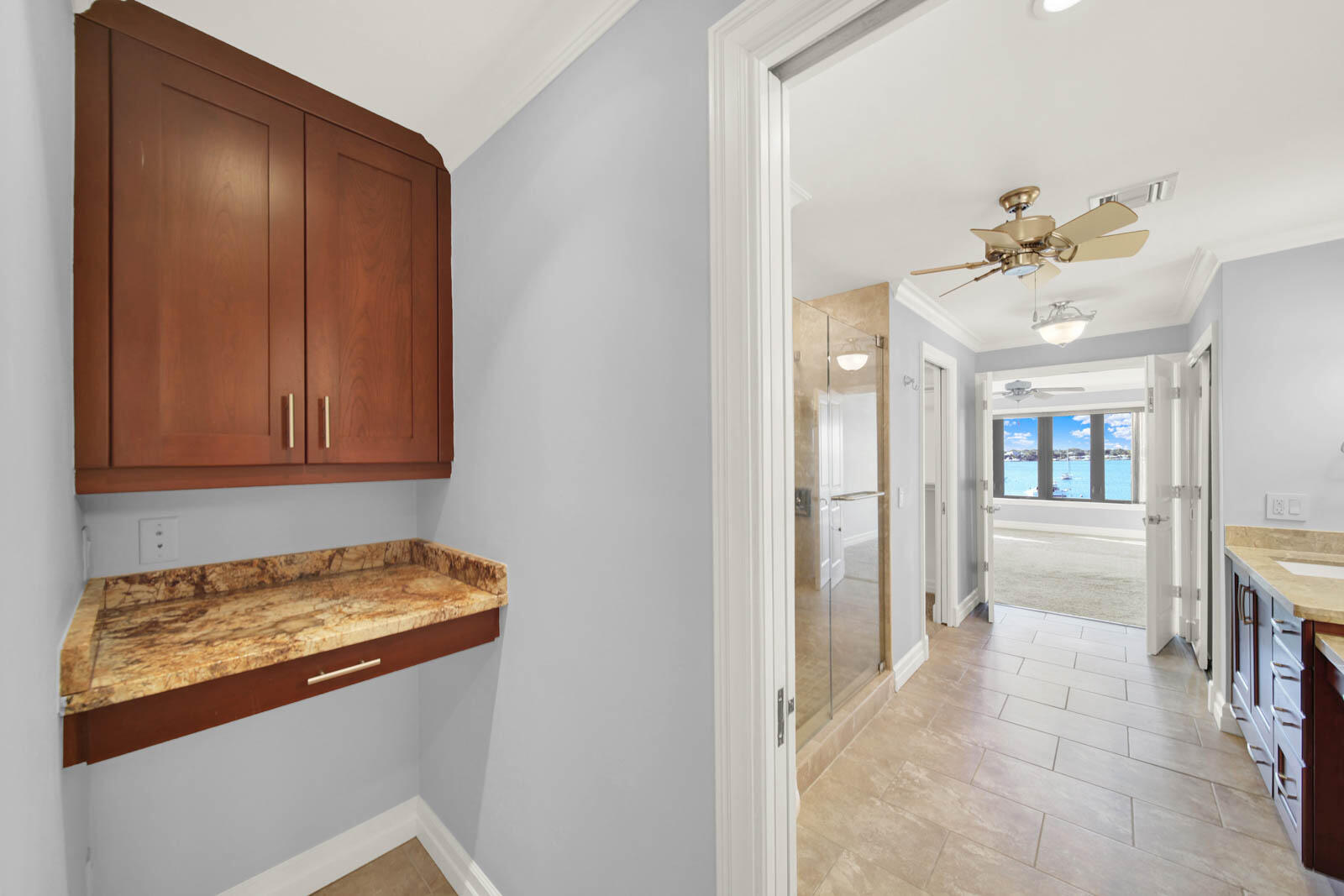 EDGEWATER VILLAS CONDO - Residential