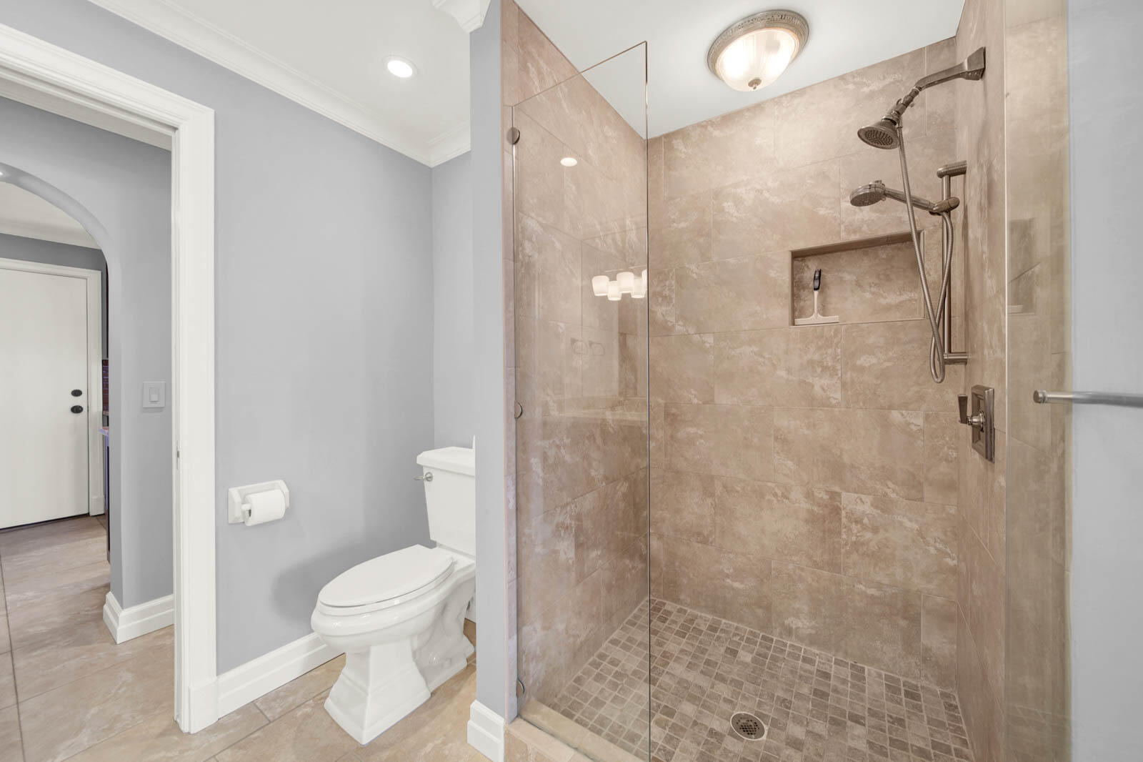 EDGEWATER VILLAS CONDO - Residential