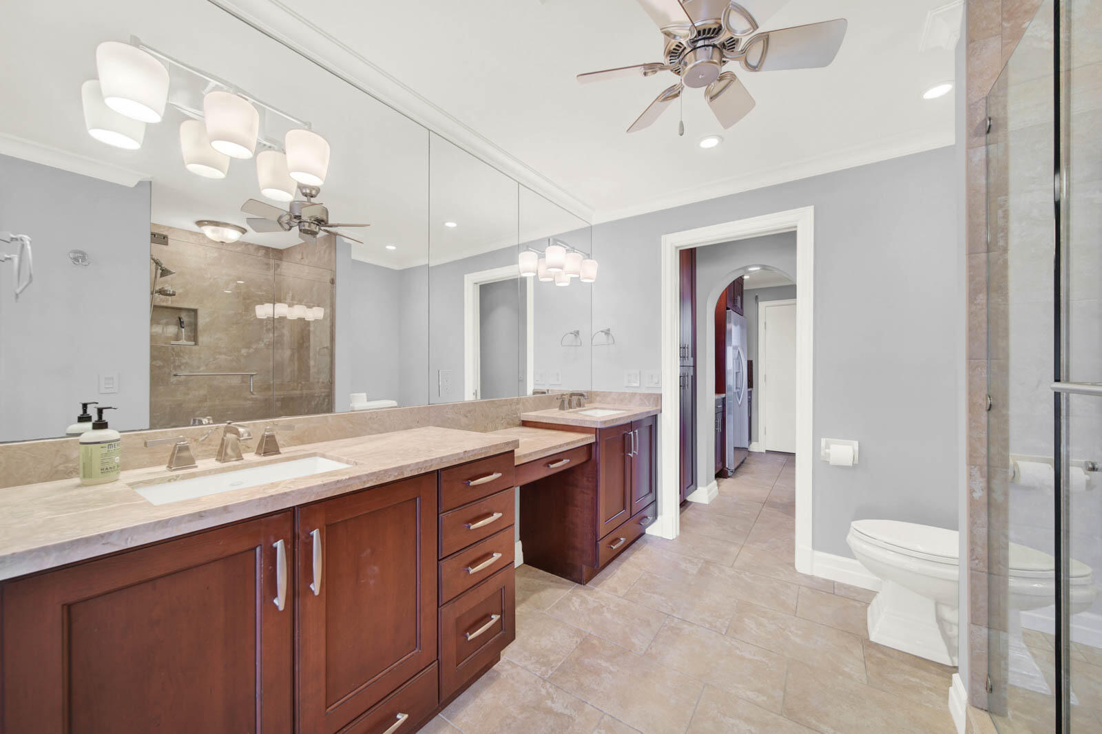 EDGEWATER VILLAS CONDO - Residential