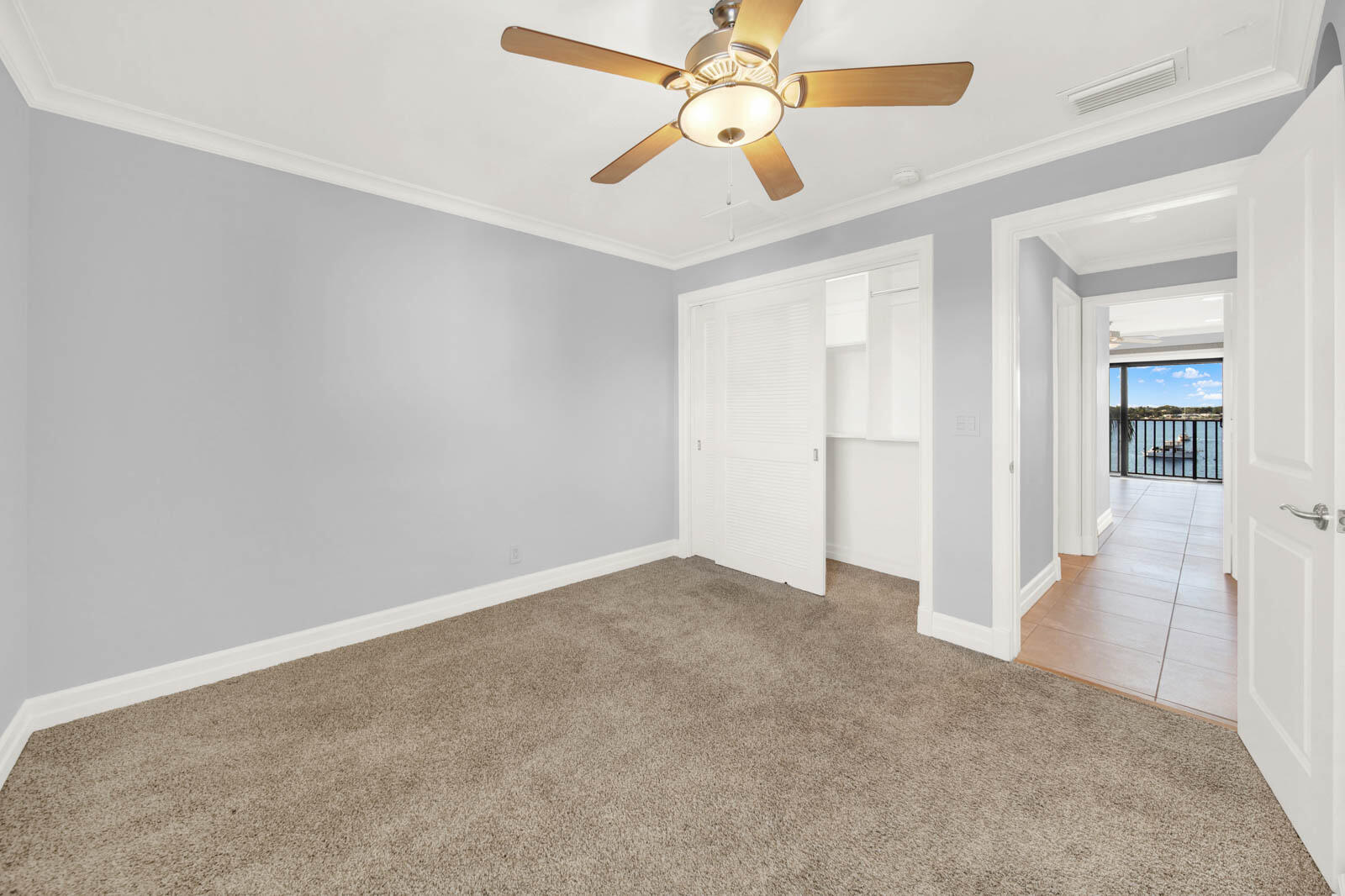 EDGEWATER VILLAS CONDO - Residential