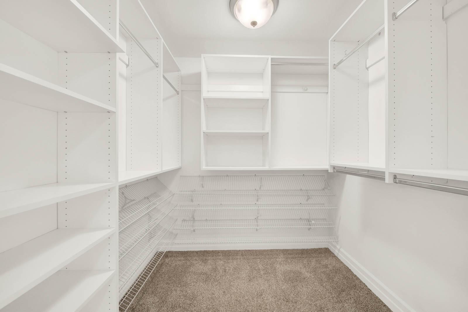 EDGEWATER VILLAS CONDO - Residential