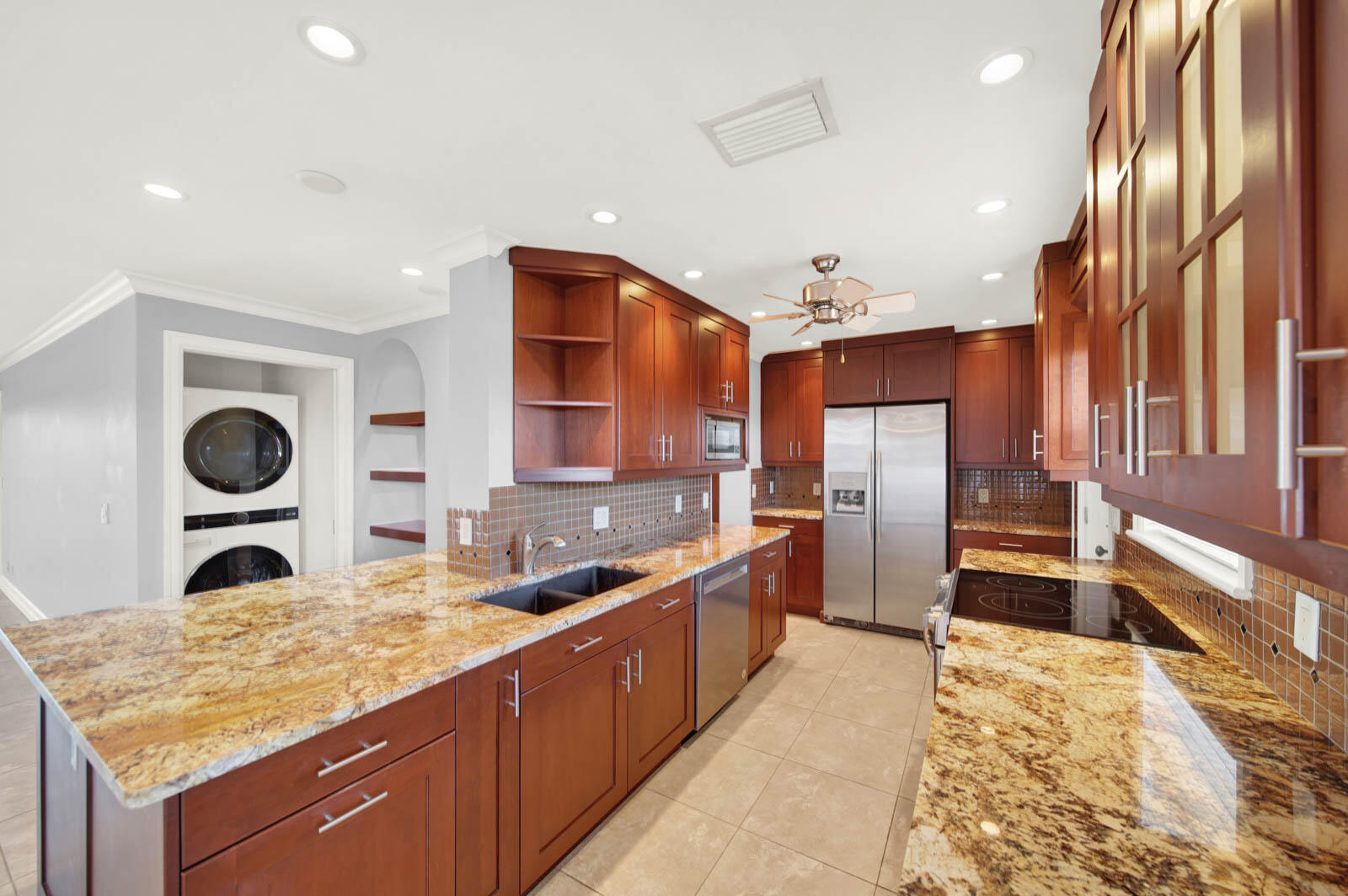 EDGEWATER VILLAS CONDO - Residential