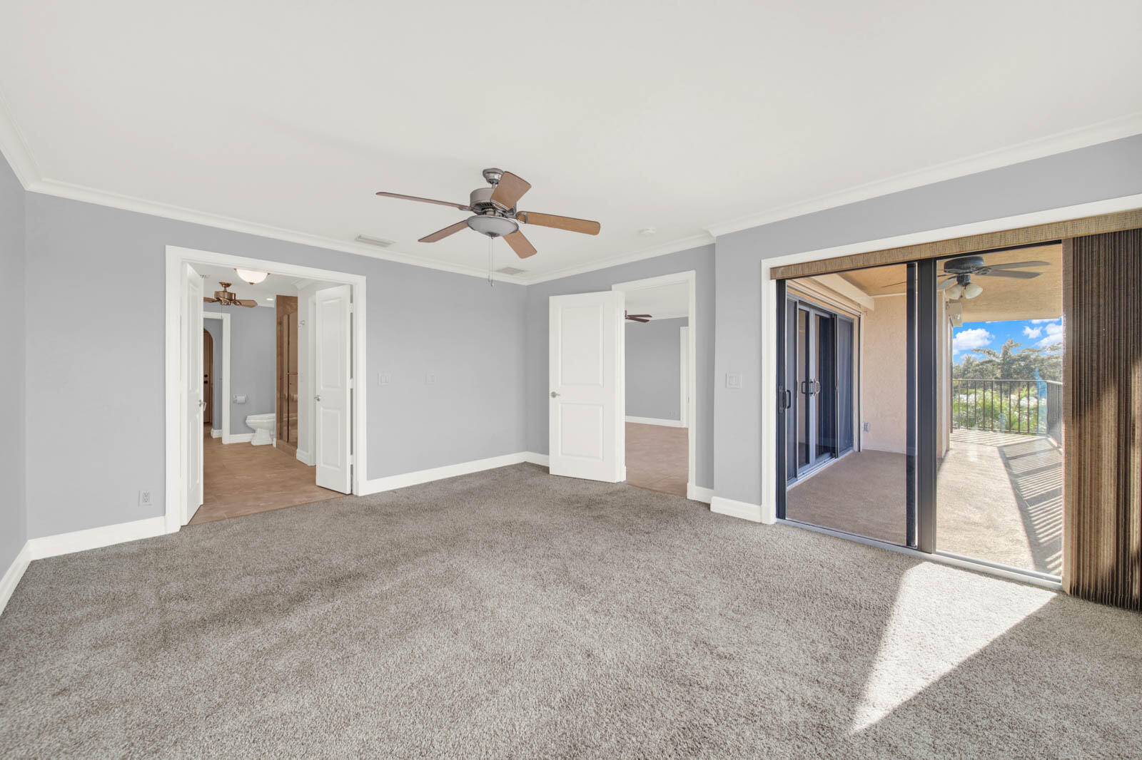 EDGEWATER VILLAS CONDO - Residential