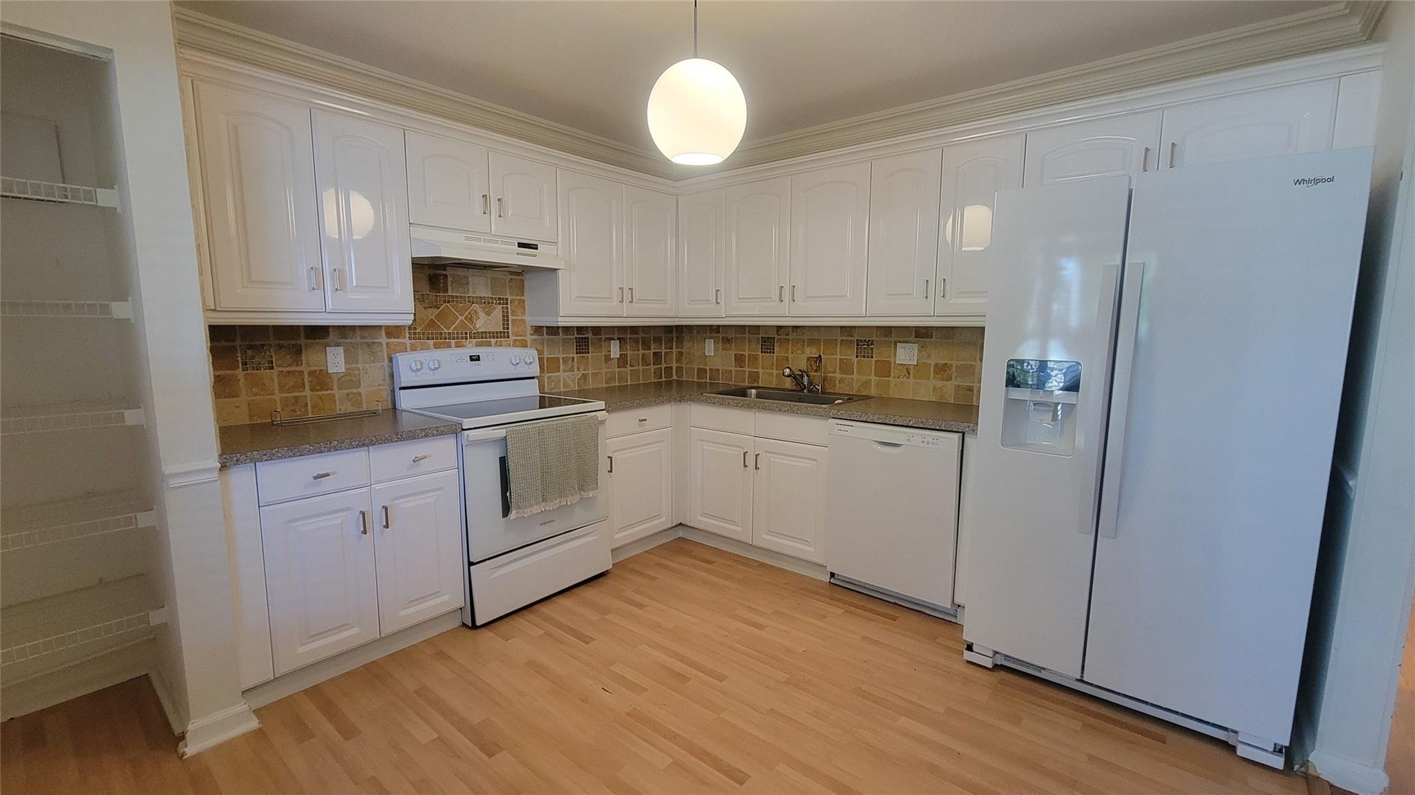 This spacious, well-maintained 3-bedroom, 2.5-bath townhome is in a prime Davie location. The home features updated bathrooms as well as an updated range, dishwasher, and washer/dryer. The eat-in kitchen opens to a private screened patio—perfect for relaxing or entertaining. Great office space/alcove in the primary bedroom. The converted garage, now a large family room, also has added storage space. All windows have hurricane accordion shutters, too. Les Chateaux is a well-kept community with a neighborhood feel. Just minutes from I-75, you’ll enjoy quick access to major shopping, dining, top-rated medical facilities, and beautiful nearby parks. It’s a perfect balance of comfort, convenience, and community.