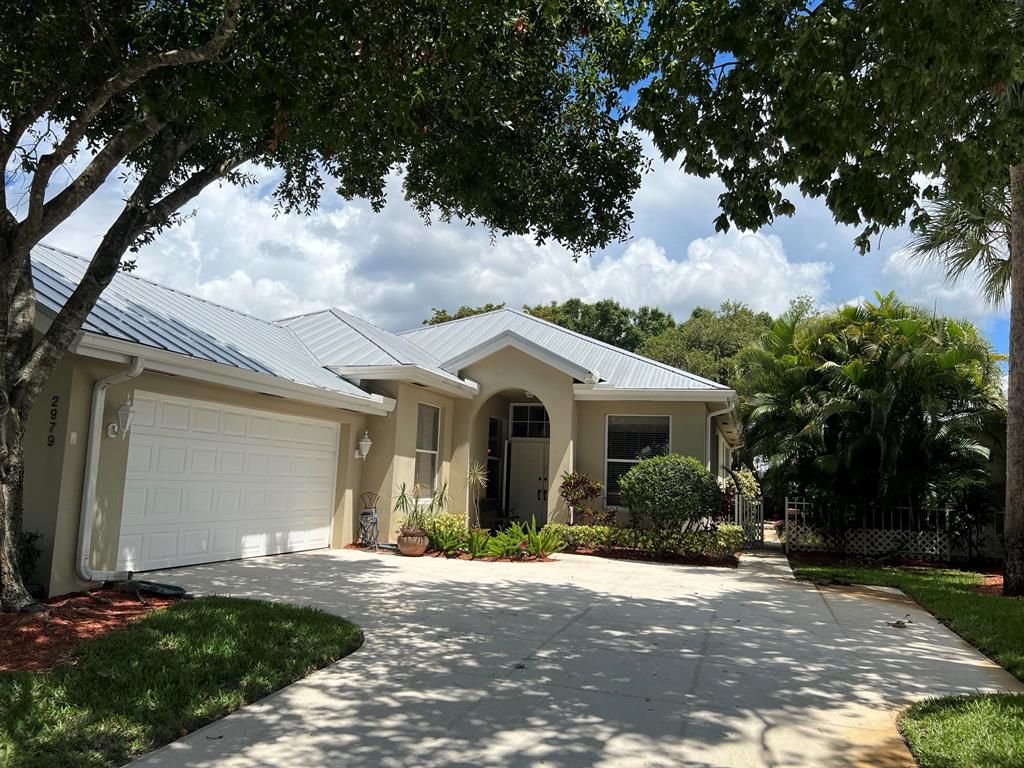 Photo of 2979 SW Brighton Way Way, Palm City, FL 34990 (MLS # R10806876)