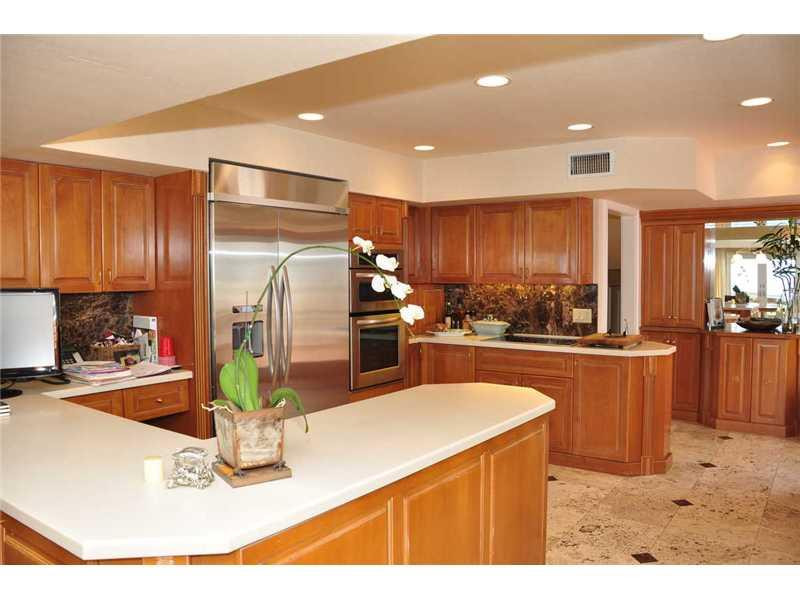 LAUDERDALE BEACH - Residential