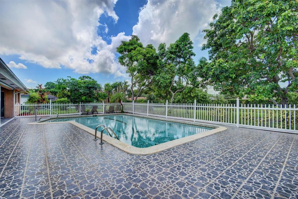 ATLANTIS CITY OF 12 - Residential