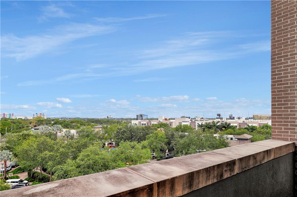 MIDBLOCK MIAMI CONDO - Residential Lease