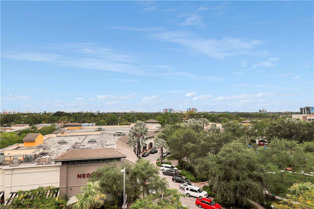 MIDBLOCK MIAMI CONDO - Residential Lease