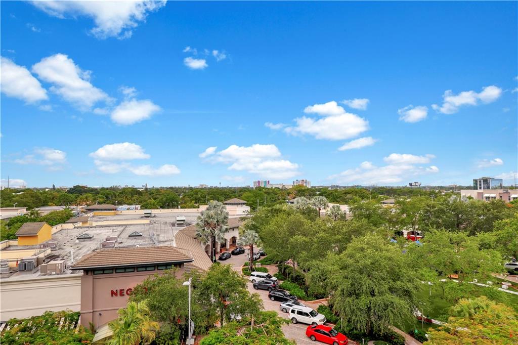 MIDBLOCK MIAMI CONDO - Residential Lease