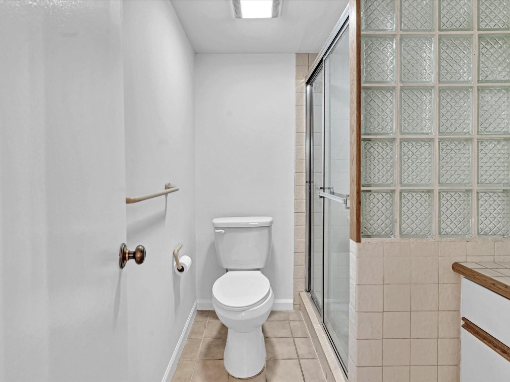 Rio Espana Condominium - Residential