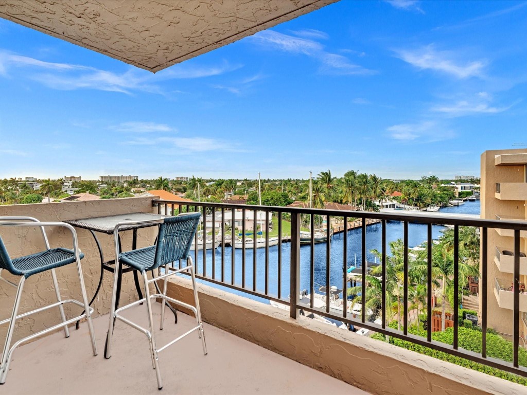 Rio Espana Condominium - Residential