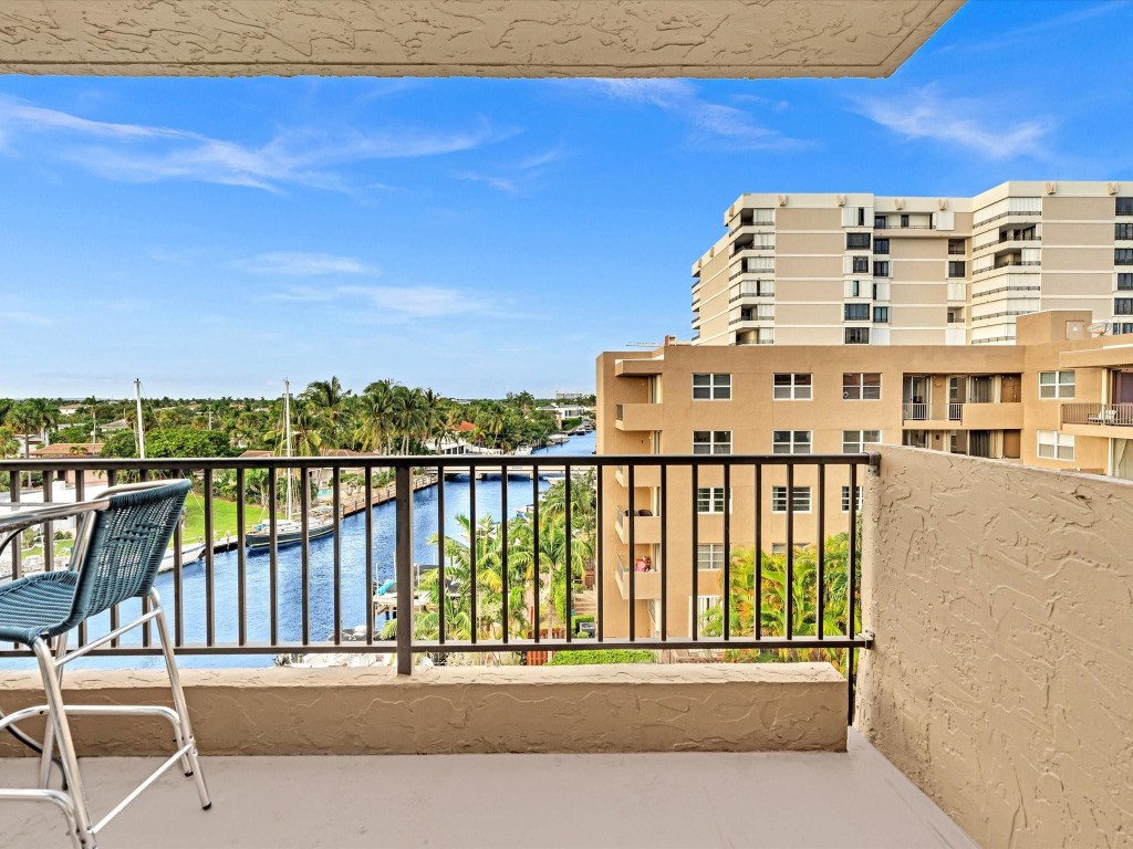 Rio Espana Condominium - Residential