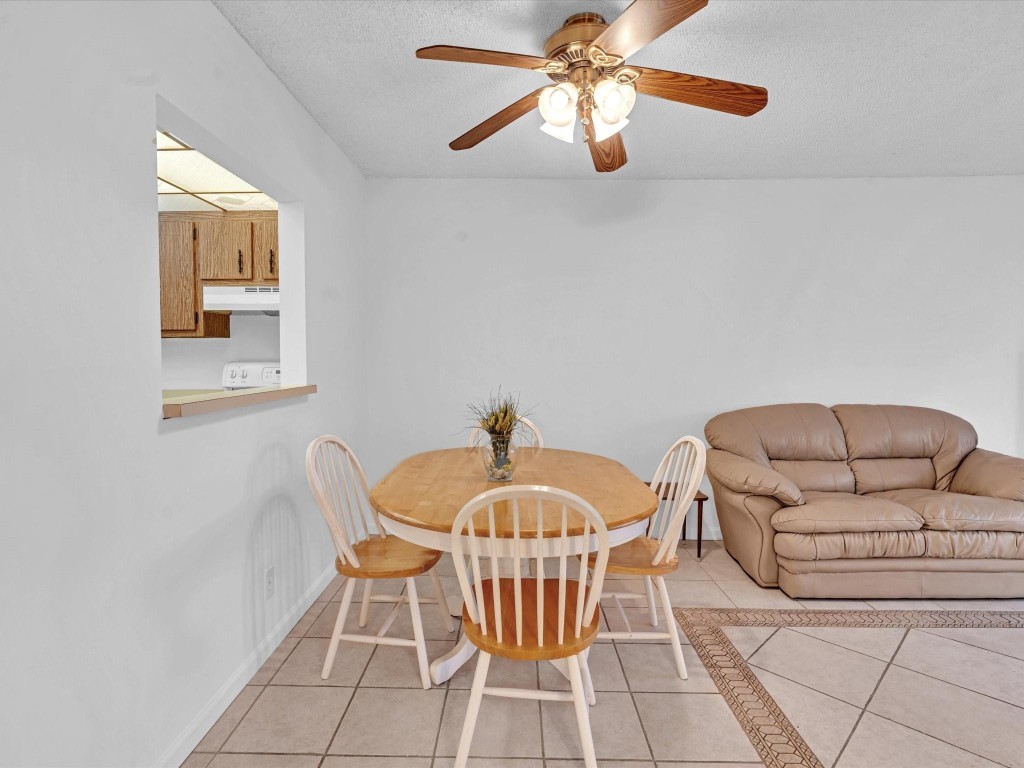 Rio Espana Condominium - Residential