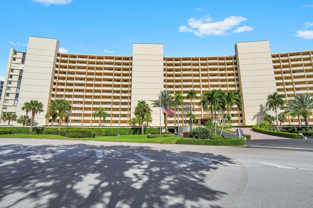 Photo of 130 Lakeshore Drive #821, North Palm Beach, FL 33408 (MLS # B26084819)