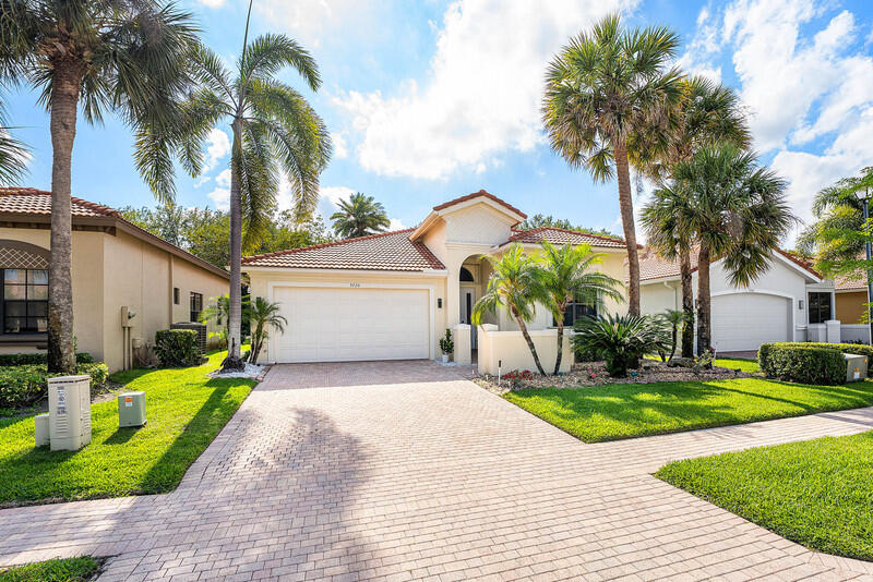 9720 Isles Cay Drive