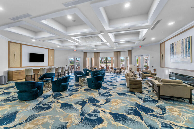 FOUR SEASONS - Residential