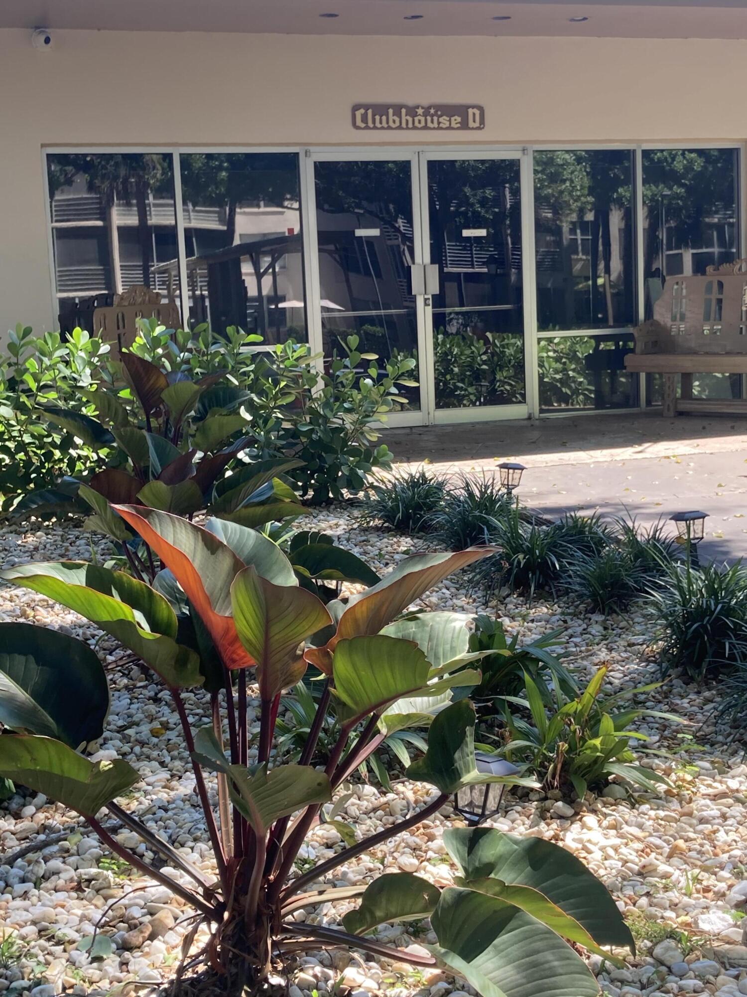 CYPRESS CHASE CONDO NO 7 - Residential