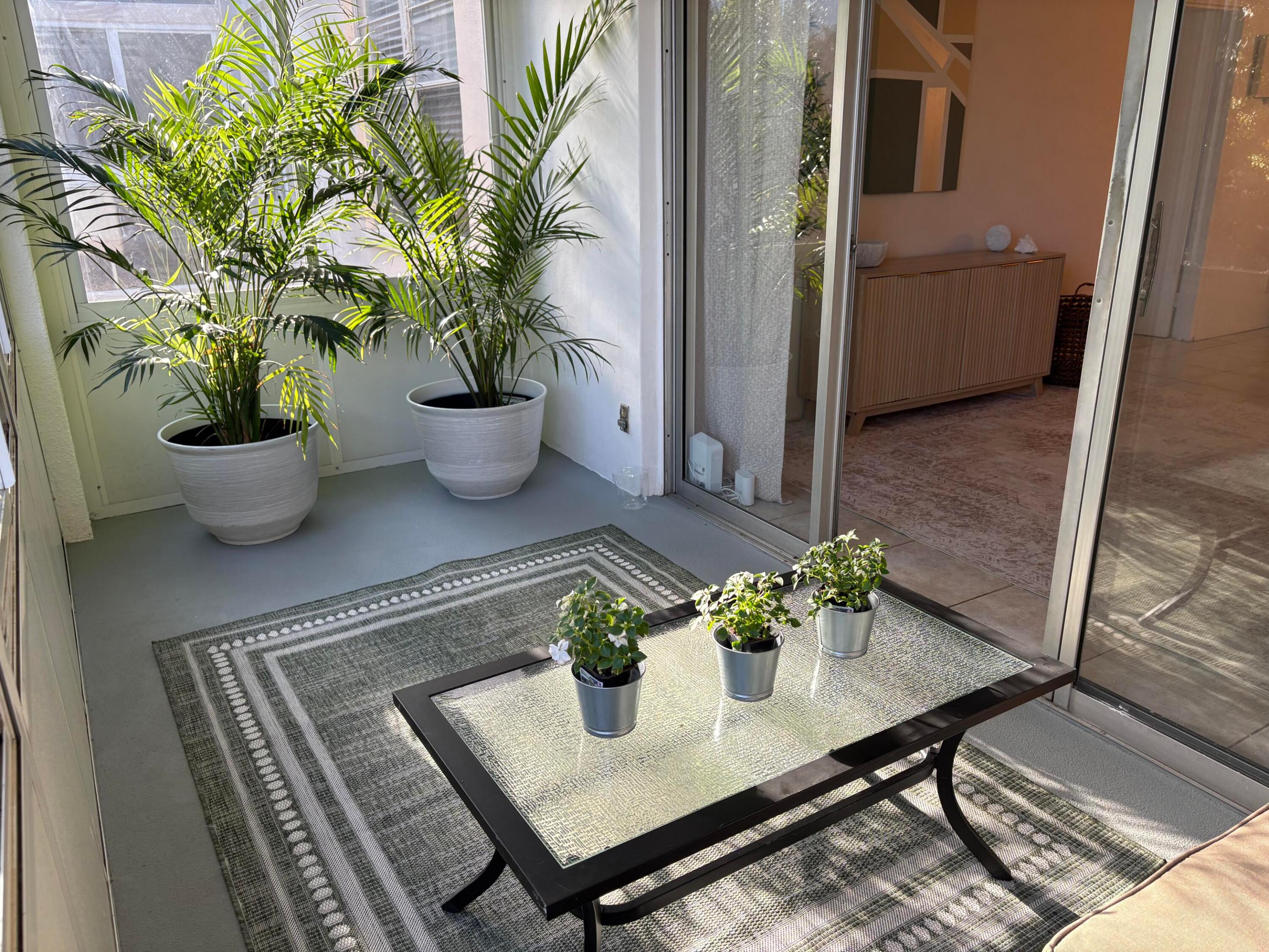 CYPRESS CHASE CONDO NO 7 - Residential