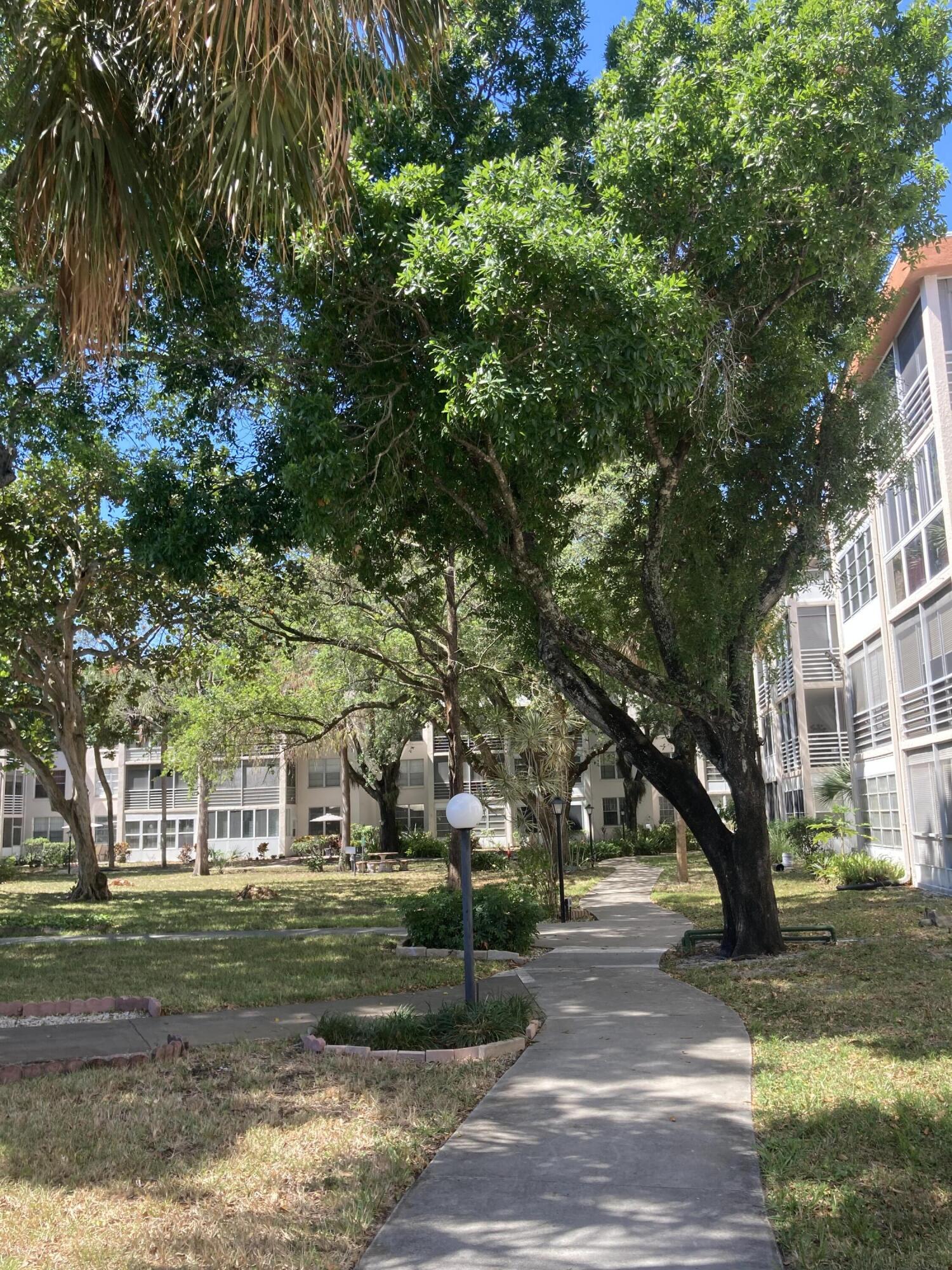 CYPRESS CHASE CONDO NO 7 - Residential