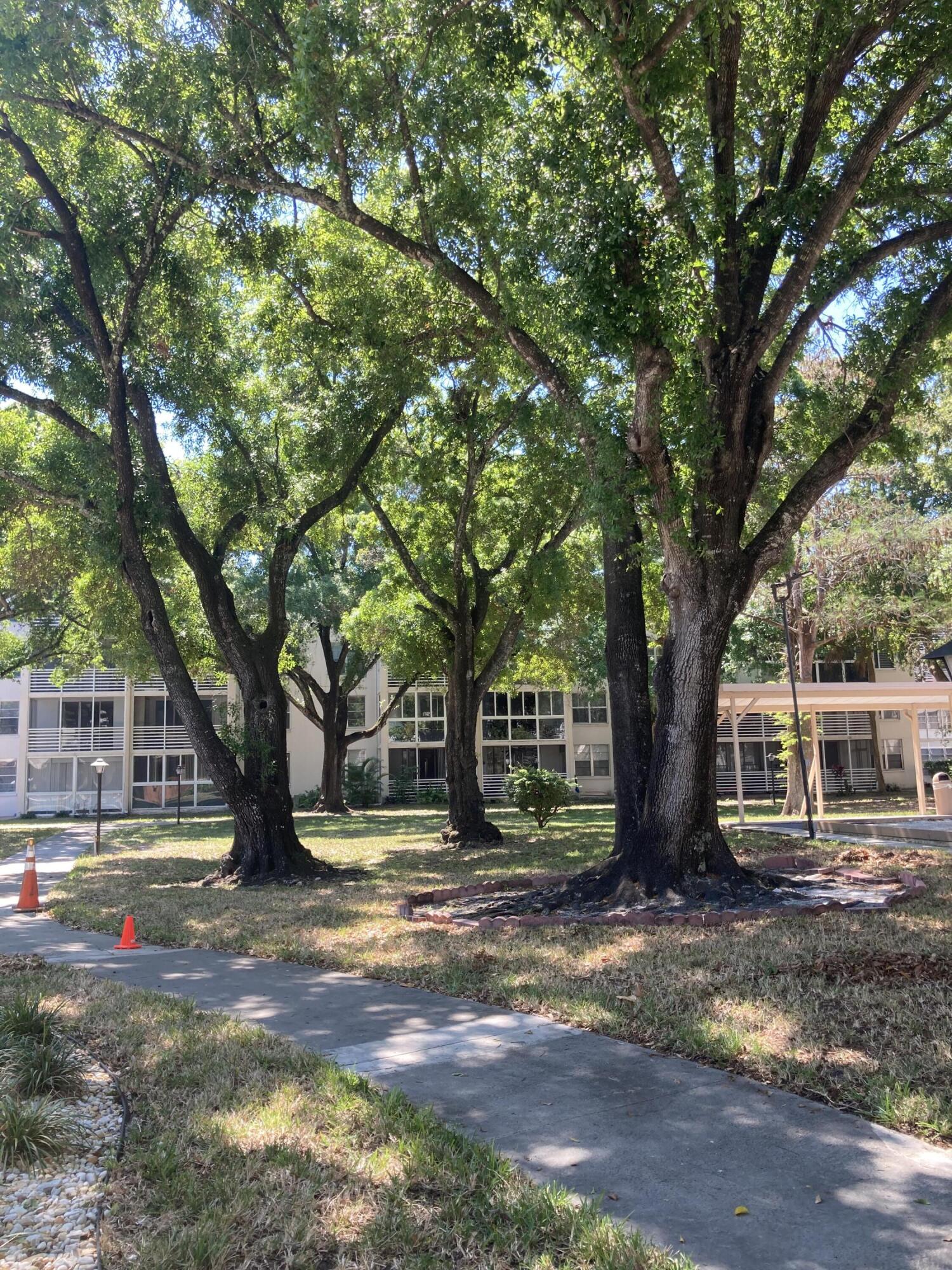 CYPRESS CHASE CONDO NO 7 - Residential