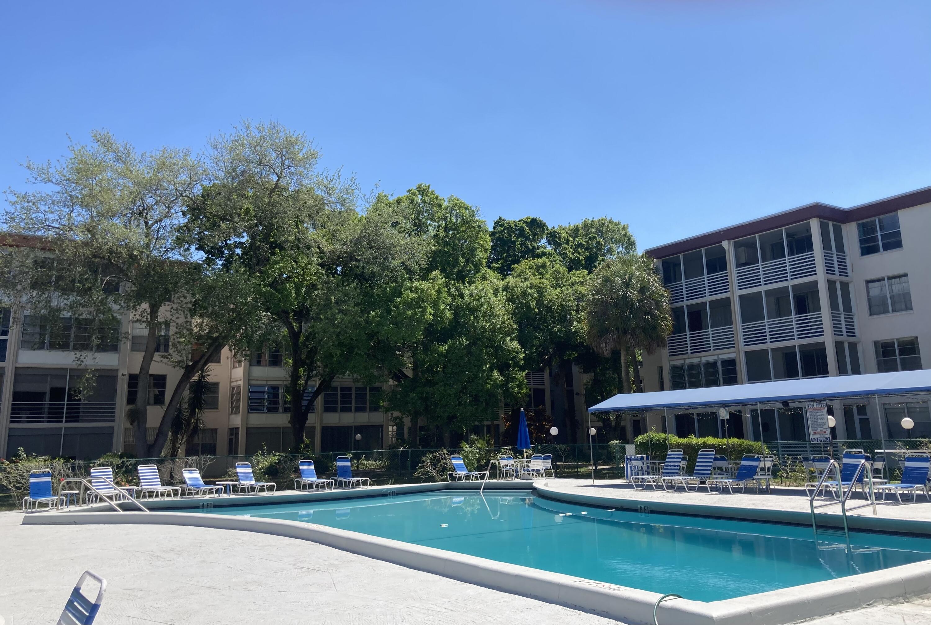 CYPRESS CHASE CONDO NO 7 - Residential