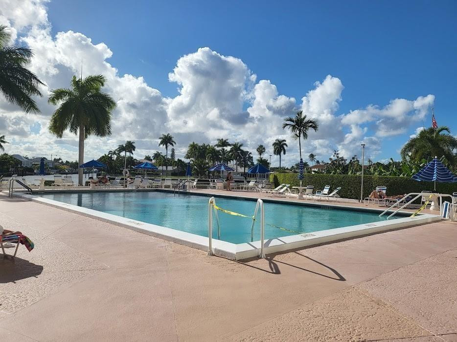 CORAL RIDGE TOWER - Residential