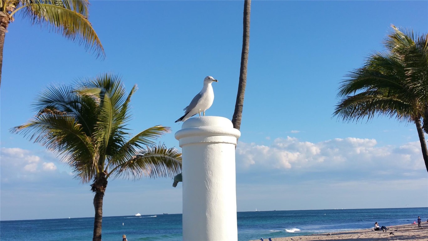 CORAL RIDGE TOWER - Residential