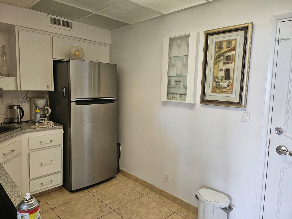 CORAL RIDGE TOWER - Residential