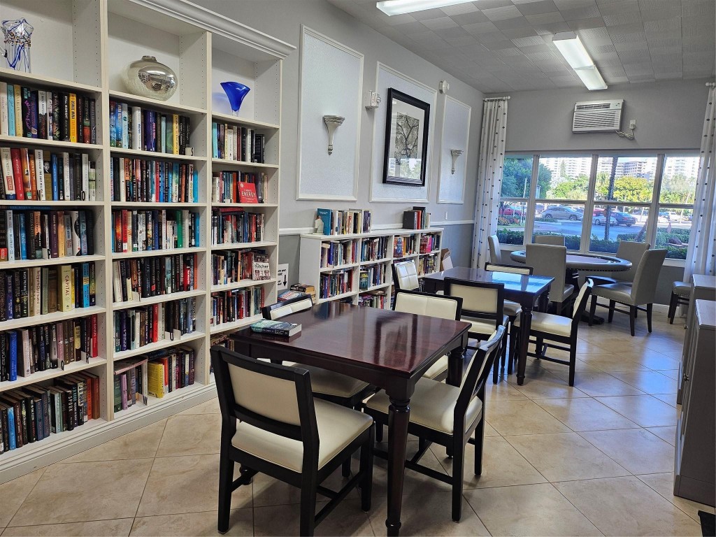 CORAL RIDGE TOWER - Residential