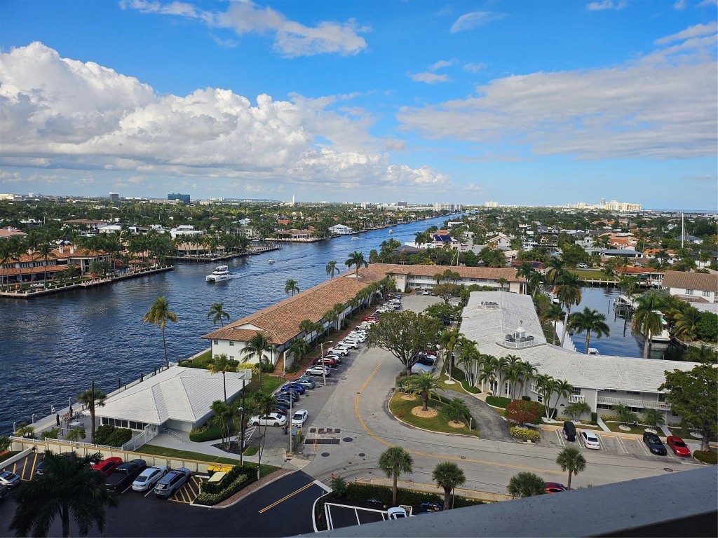 CORAL RIDGE TOWER - Residential