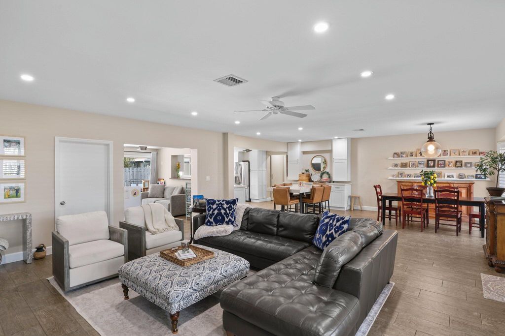 Photo of 4141 NE 22nd Terrace, Lighthouse Point, FL 33064 (MLS # R11168720)