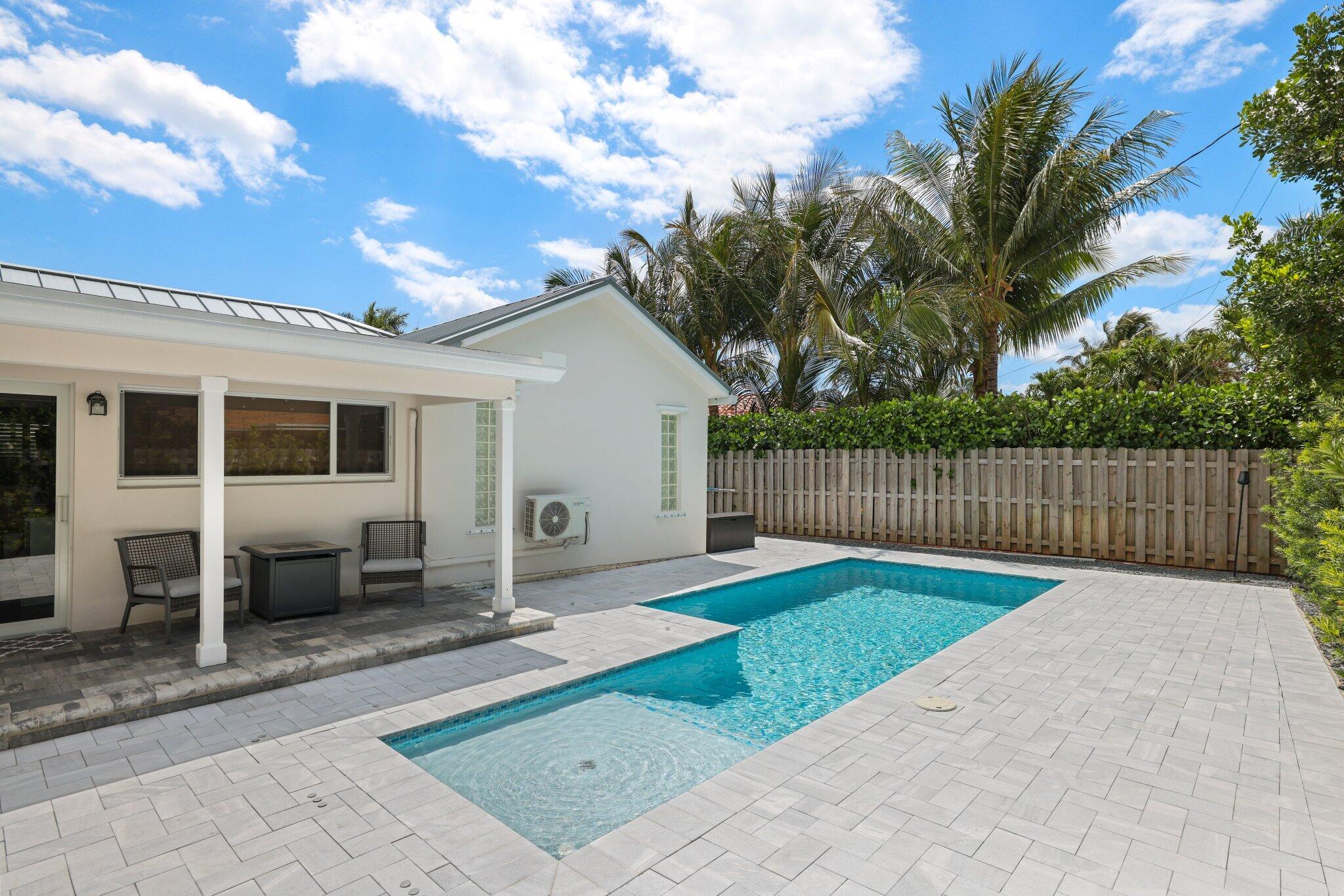 VENETIAN ISLES 3RD SEC - Residential