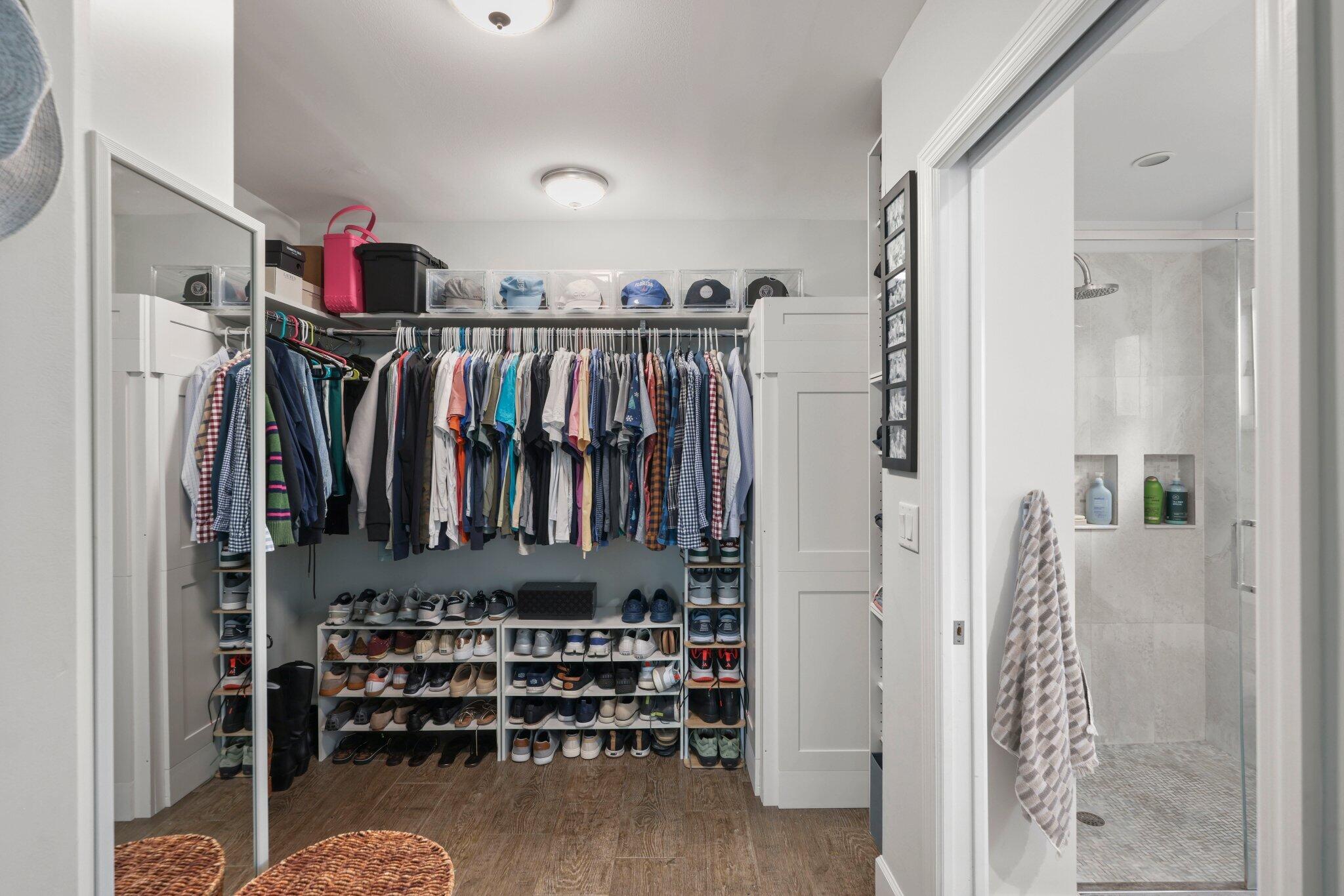 VENETIAN ISLES 3RD SEC - Residential