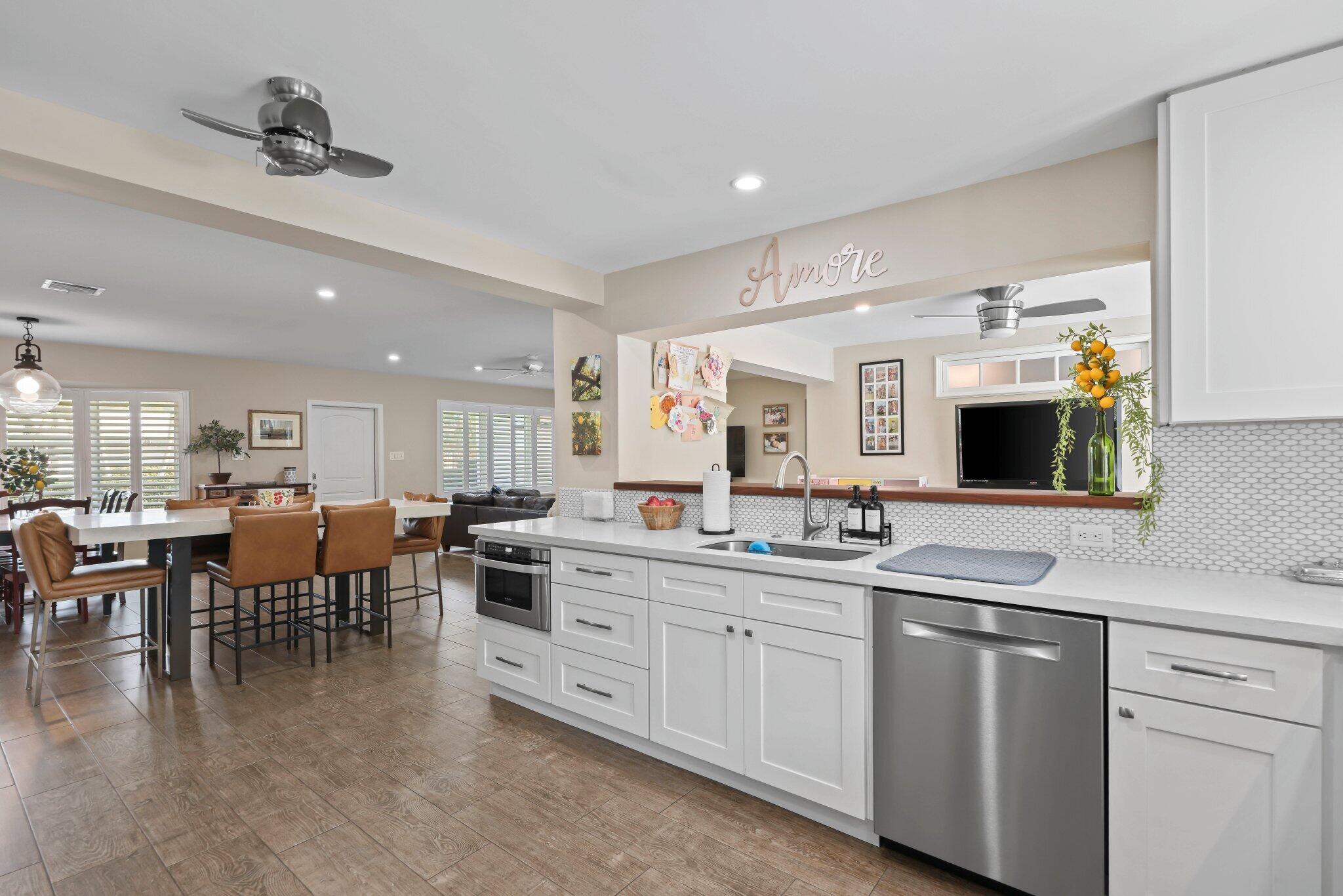 VENETIAN ISLES 3RD SEC - Residential