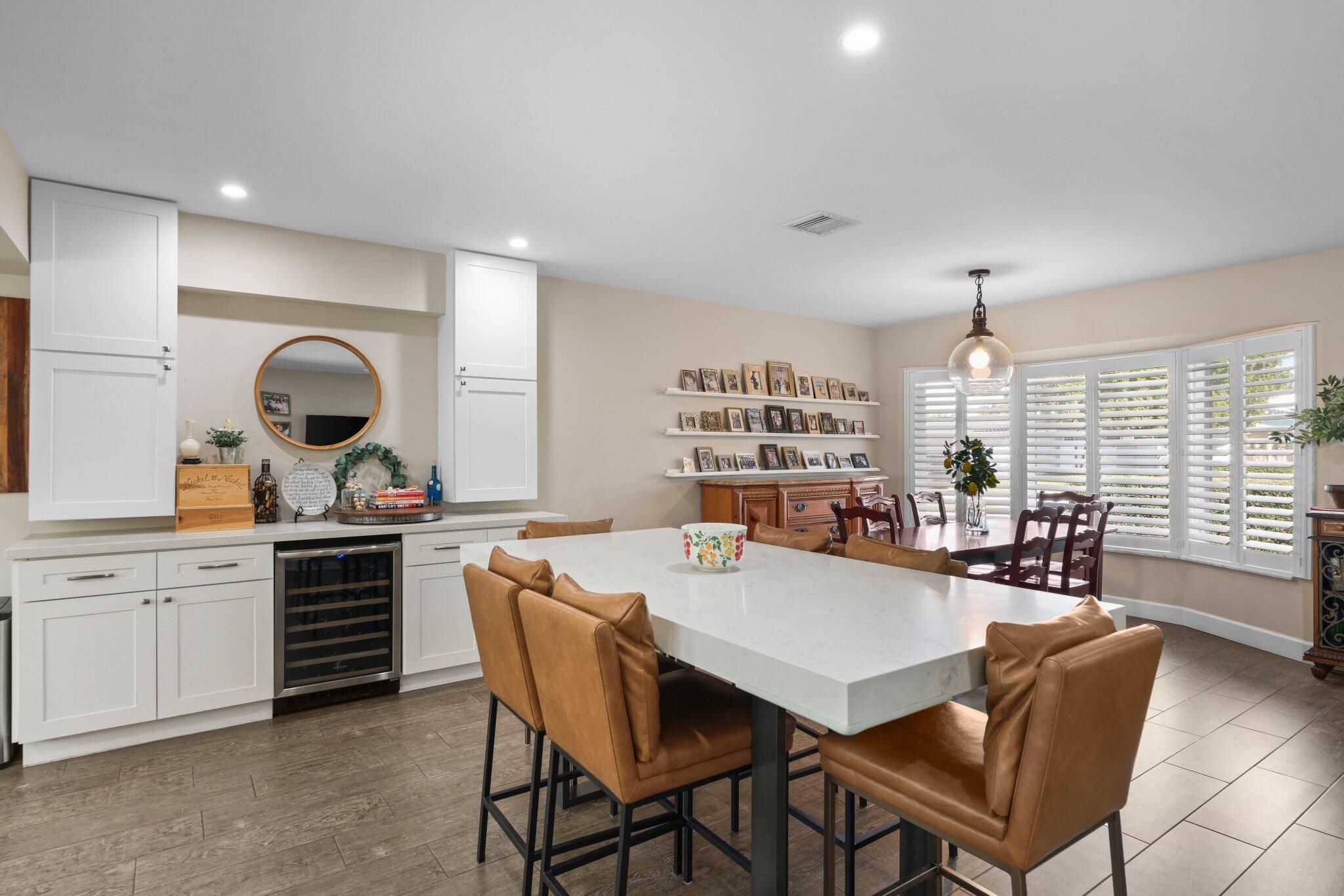 VENETIAN ISLES 3RD SEC - Residential