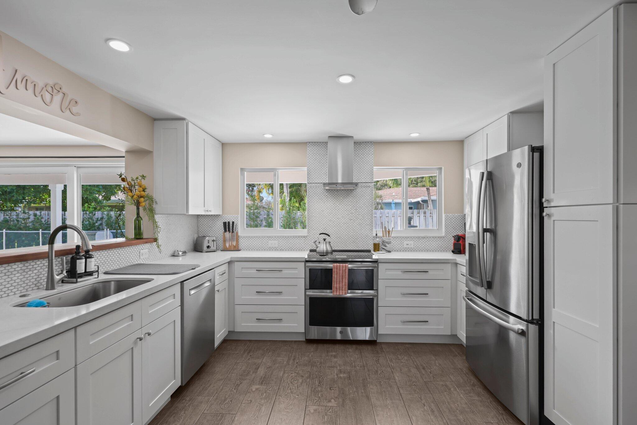 VENETIAN ISLES 3RD SEC - Residential