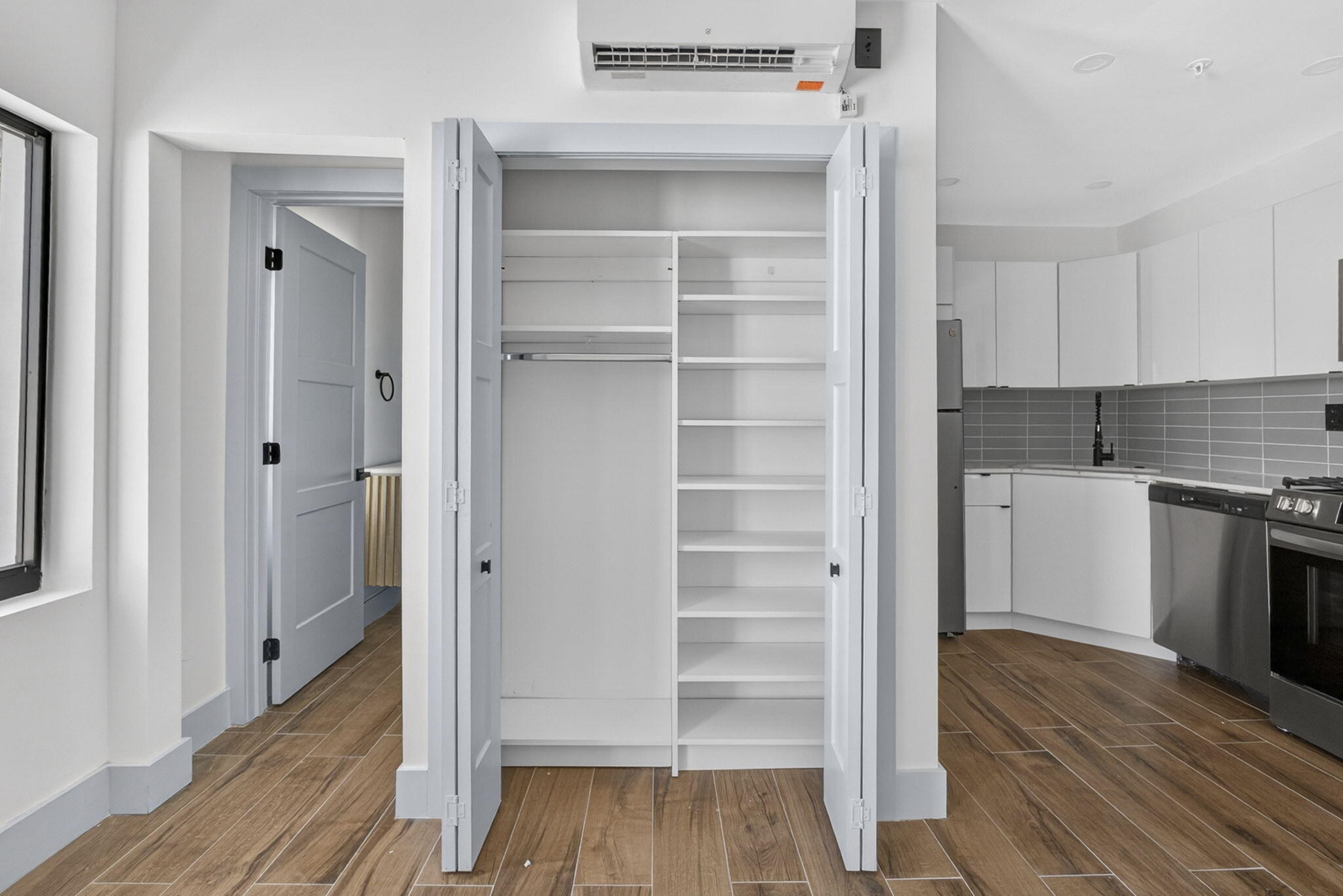 BETHESDA PARK - Residential Lease
