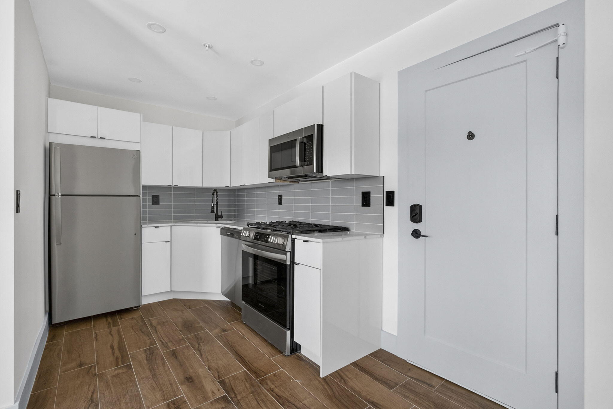 BETHESDA PARK - Residential Lease