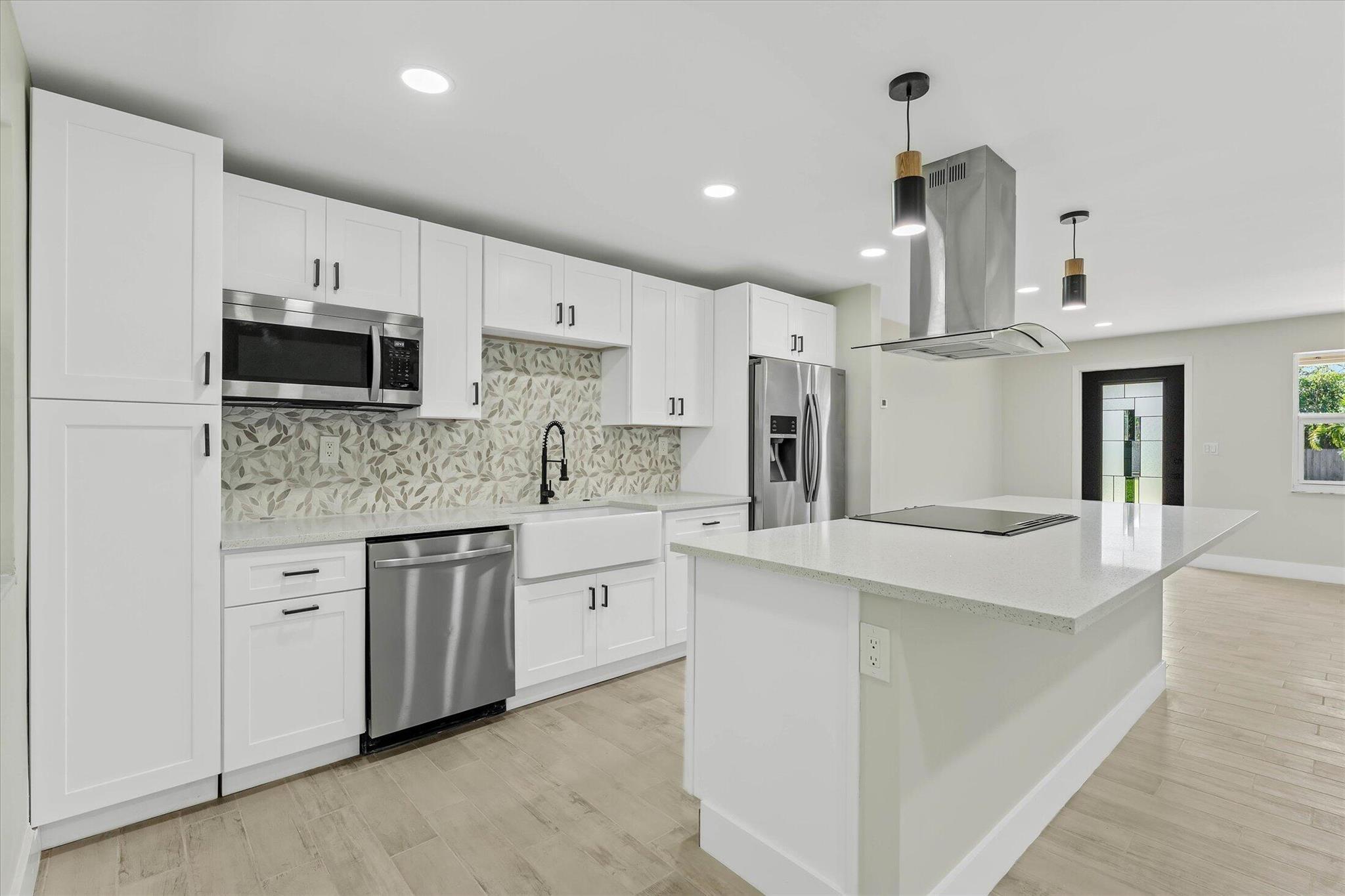 SQUARE LAKE SCHOOL - Residential