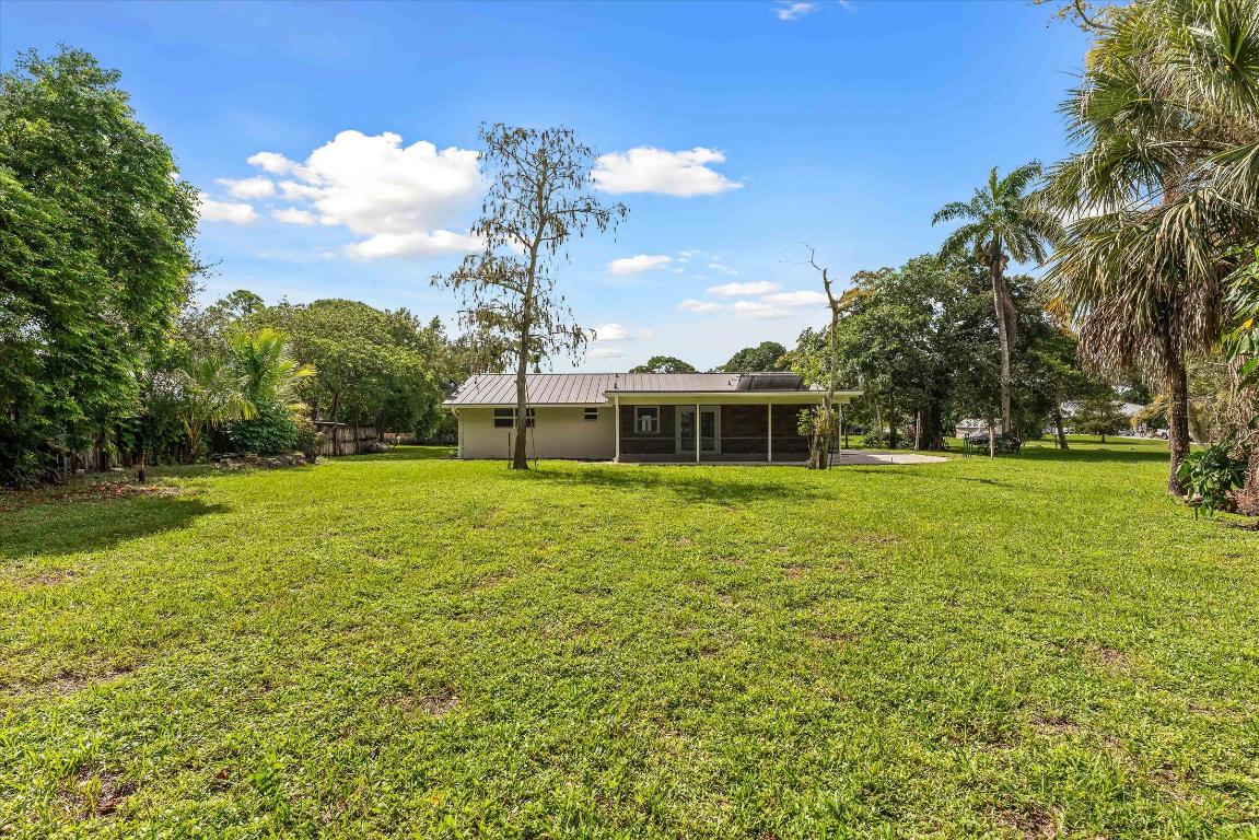 SQUARE LAKE SCHOOL - Residential