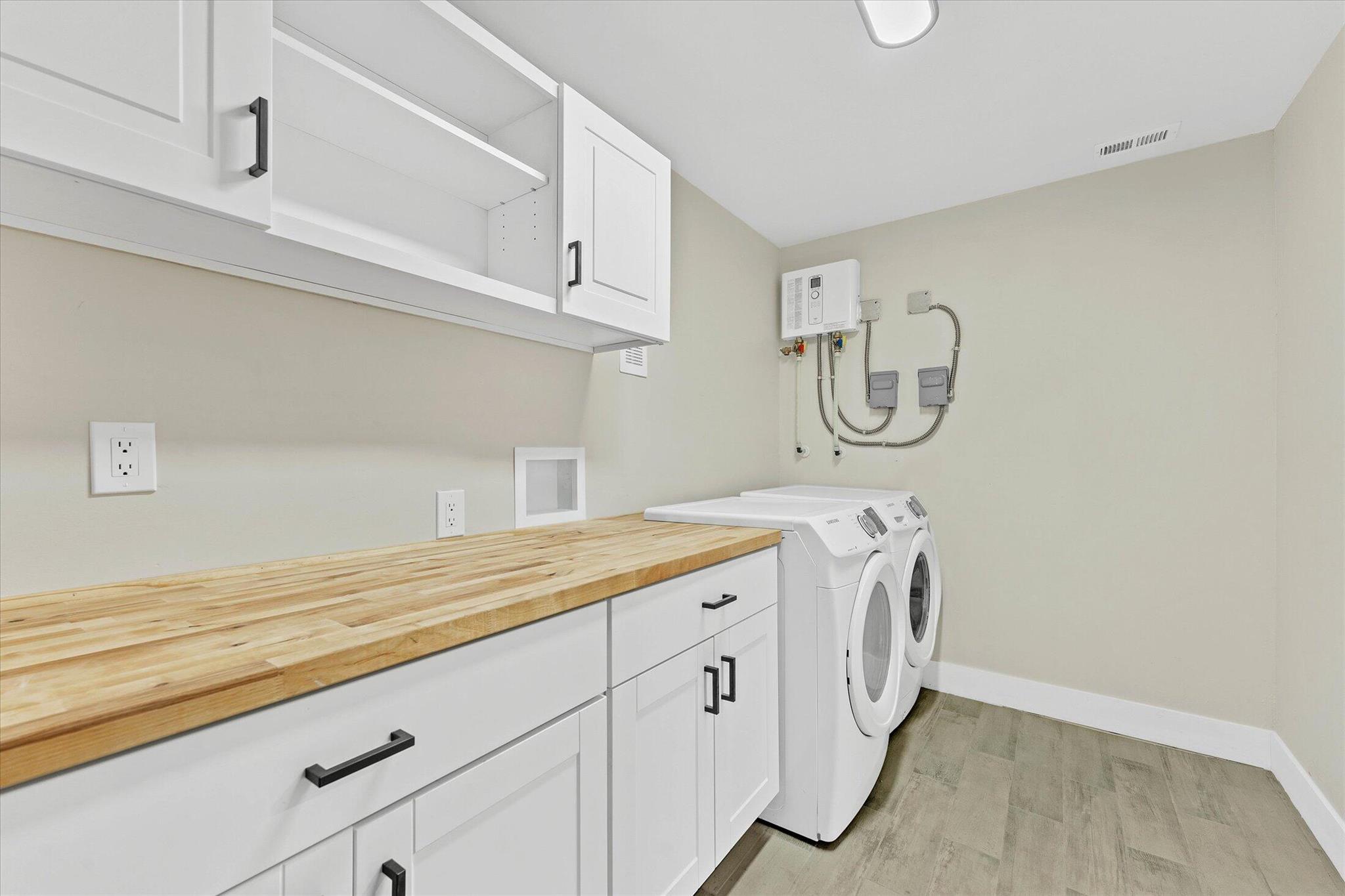 SQUARE LAKE SCHOOL - Residential