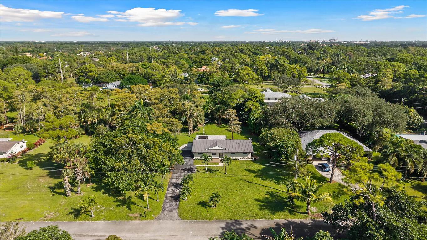 SQUARE LAKE SCHOOL - Residential