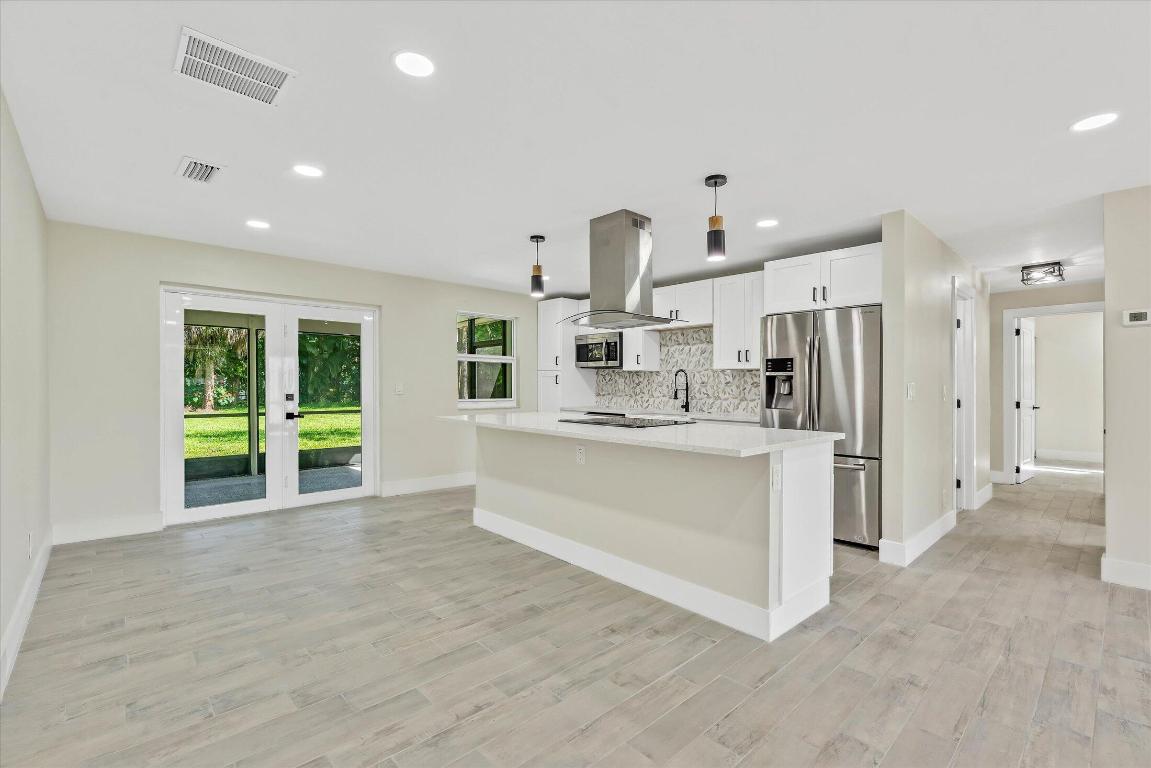 SQUARE LAKE SCHOOL - Residential